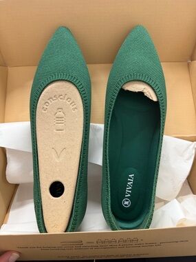 Vivaia shoes size US 9.5